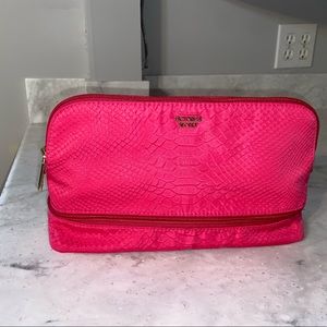Makeup bag